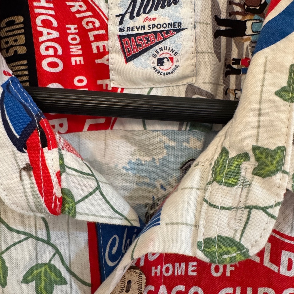 reyn spooner Chicago Cubs Multicolor Button-Down Shirt - White, Blue, Red, Green - Picture 4 of 8